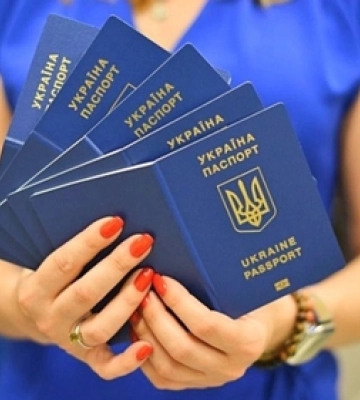 У волинській «міграційці» за липень оформили понад 7 тисяч закордонних паспортів