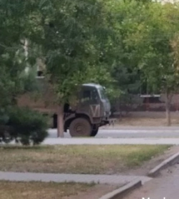 Загарбники продовжують перекидати військових у бік Бердянська та Пологів – Андрющенко
