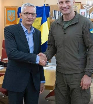 Київ підписав меморандум  з Червоним Хрестом про допомогу військовим – Кличко