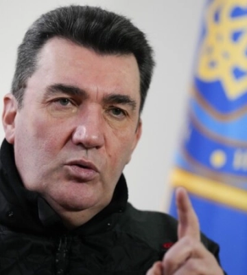 Данилов прокомментировал новые взрывы в Крыму и Москве