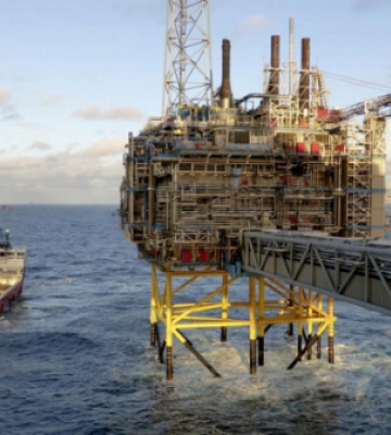 Bloomberg: Російські морські перевезення нафти впали до найнижчого рівня із січня