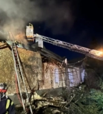 Вночі над Україною знищили понад 20 шахедів, на Київщині уламки пошкодили будинок та магазин