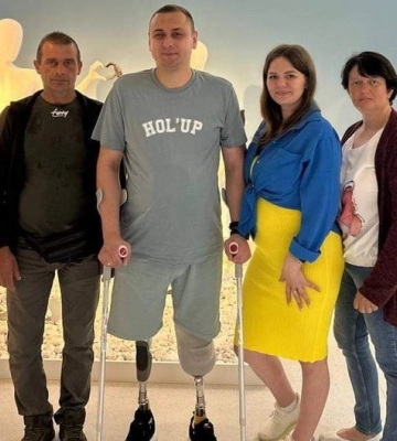 Мріяв стати до народження сина: волинський захисник, який втратив на війні ноги, вчиться ходити на протезах