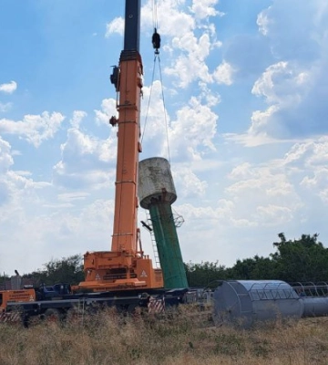 На Херсонщині за підтримки благодійників встановили водонапірну башту