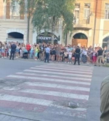 На Берегівщині Зеленський зустрівся з представниками органів місцевого самоврядування та військовими