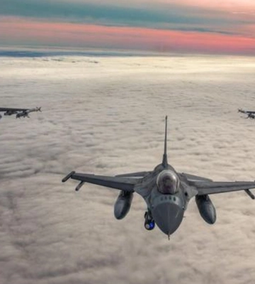 Зеленський заявив про початок навчання українських пілотів на F-16