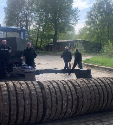 Инженеры из Харькова создали машину для подготовки почвы перед разминированием
