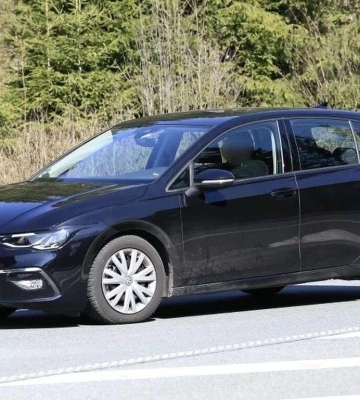 Експерти сформували топ-10 вживаних автомобілів, які українці найчастіше "приганяли" з-за кордону у липні