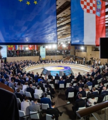 Президент провів нараду з підготовки саміту Кримської платформи