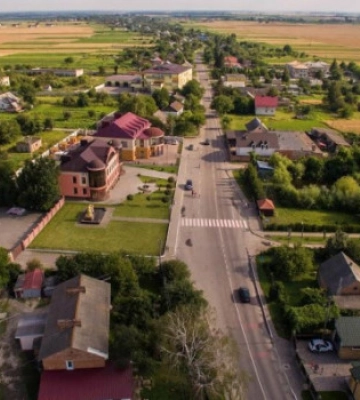 У Боратинській громаді біля Луцька розповіли про ймовірну причину нестерпного смороду