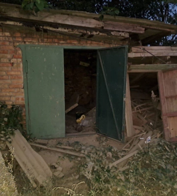 Ворог вночі бив по Дніпропетровщині: є поранені та руйнування