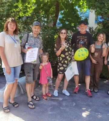 У зоопарку Рівного - 100-тисячна відвідувачка. І вона отримала за це подарунок