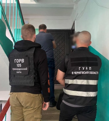 Правоохоронці припинили чергову схему незаконного виїзду ухилянтів за кордон