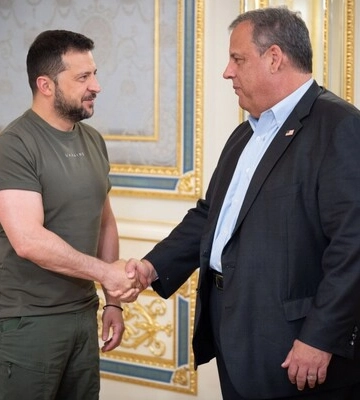 Кандидат в президенты США от республиканцев посетил Киев для продолжения поддержки Украины