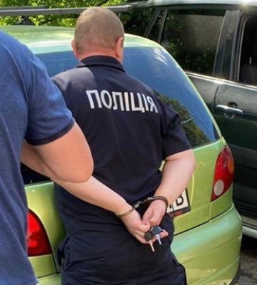 На Київщині поліцейського підозрюють у зґвалтуванні 10-річної дитини