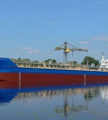 Біля Кримського мосту пошкоджено російський танкер: нові подробиці