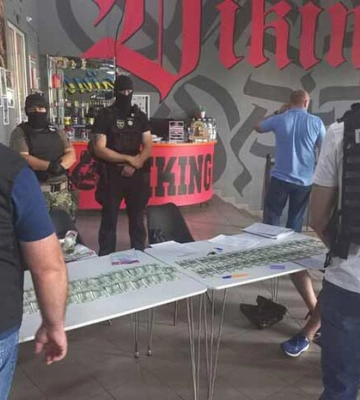 $6 тис. з ухилянта: на Тернопільщині посадовців військкомату затримано «на гарячому»