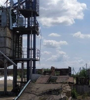 На Миколаївщині відновлюють постраждале від обстрілів сільгосппідприємство