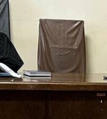 За хабар обіцяв прийняття позитивних рішень: судді районного суду Одеси повідомили підозру