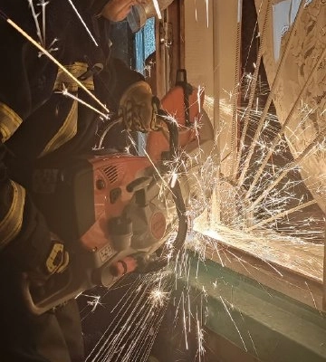У Кропивницькому рятувальники визволили літню жінку із зачиненого будинку