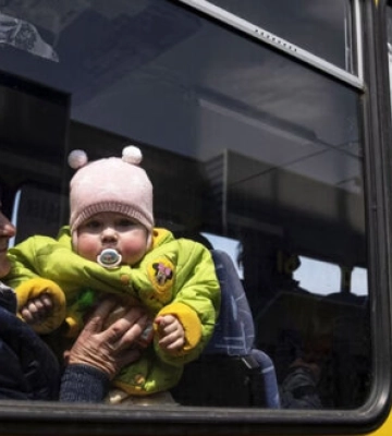 Принудительная эвакуация детей объявлена еще в девяти населенных пунктах Донетчины, - Минреинтеграции
