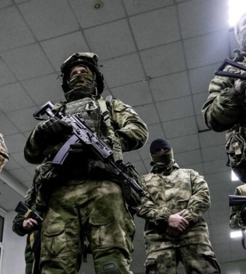 Росіяни розмістили сотню своїх військових у школі в Запорізькій області