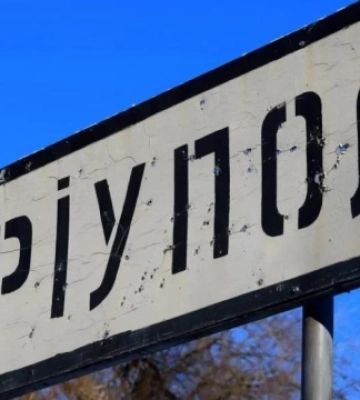 Вантажівки з БК і танки: помічено перекидання техніки РФ в бік Бердянська (ВІДЕО)
