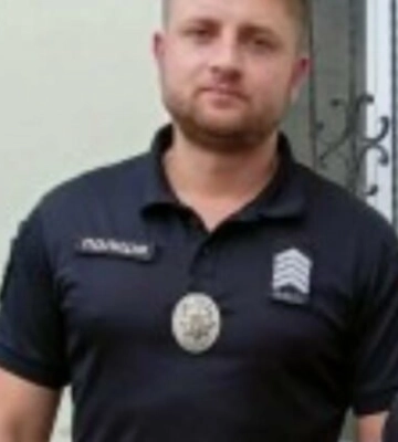 Втекла, аби виїхати за кордон: правоохоронці повернули додому 16-річну жительку Одещини