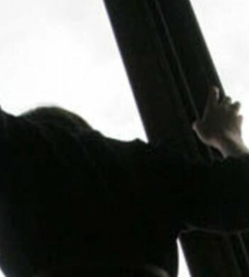У Полтаві з вікна готелю випала жінка