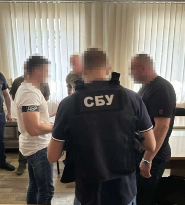 У Дніпропетровській області начальник колонії вимагав у в’язня гроші за дострокове звільнення