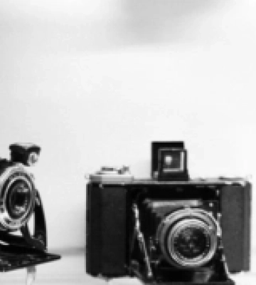 В Ужгороді відкрили кав&#039;ярню-фотомузей, де зібрали 300 раритетних фотокамер