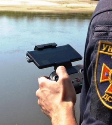 В Десні на Чернігівщині знайшли тіло однієї з потонулих дівчат, пошуки іншої тривають