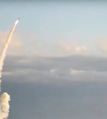 Российские оккупанты атаковали ракетами окрестности Запорожья, последствия уточняются, - ОВА