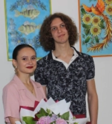 У Дубні відкрилася виставка петриківського розпису художниці з Дніпра.ФОТО
