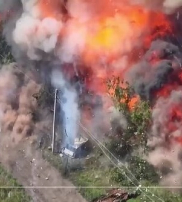 Взвод Легіону &quot;Свобода Росії&quot; знищив у Зайцевому на Донеччині ворожий склад з мінами. ВIДЕО