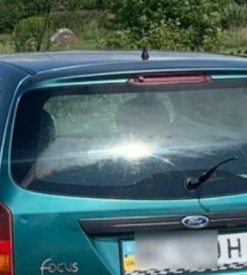 Львівські патрульні виявили два авто з однаковими номерними знаками