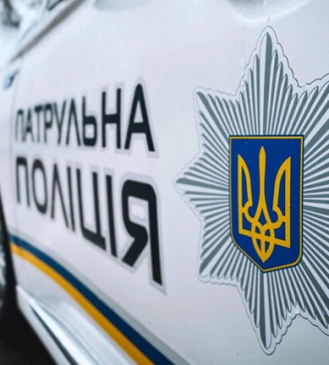 На Донеччині поліцейські потрапили під обстріл