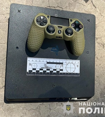 У Запоріжжі поліцейські затримали на гарячому квартирного злодія (ФОТО)