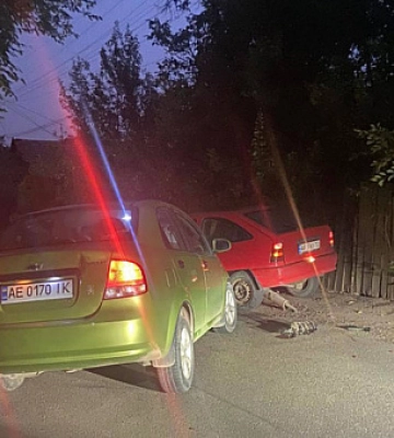 В Кривом Роге столкнулись два автомобиля