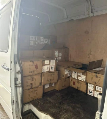 Житель Львівщини намагався перевезти до України 75 ящиків електронних сигарет на 4 млн грн (ФОТО)