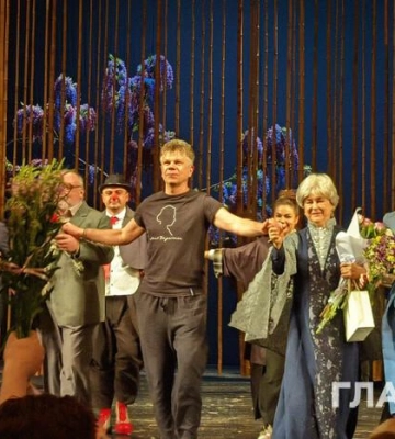 У тіні дерев Валерії Заклунної… Театр Лесі Українки оновив популярну виставу