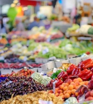 В Киеве с 8 августа разрешат продавать на ярмарках скоропортящиеся продукты
