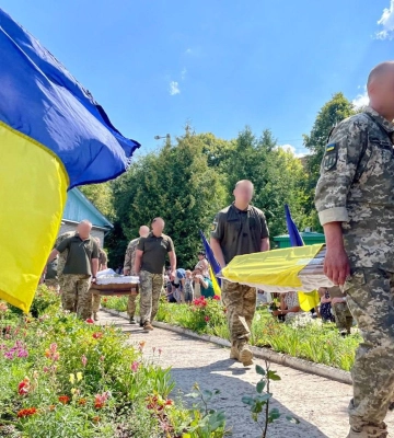 На Волині попрощалися з військовим Владиславом Очеретком