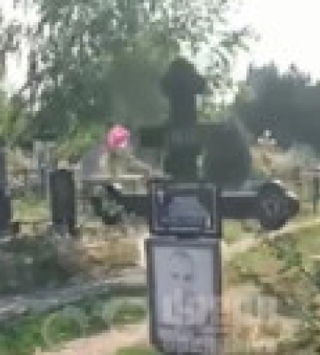 На Днепропетровщине надругались над могилами защитников Украины