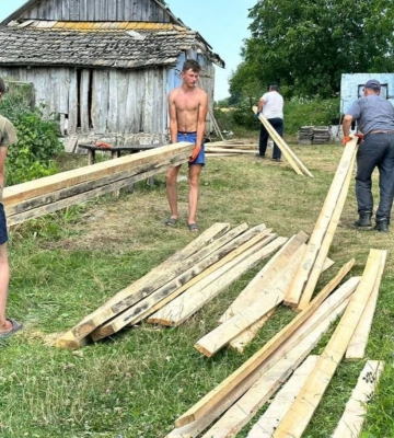 На Рівненщині показали наслідки нічної атаки росіян. Фото