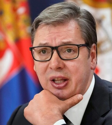 Президент Сербії погрожує Україні через Косово