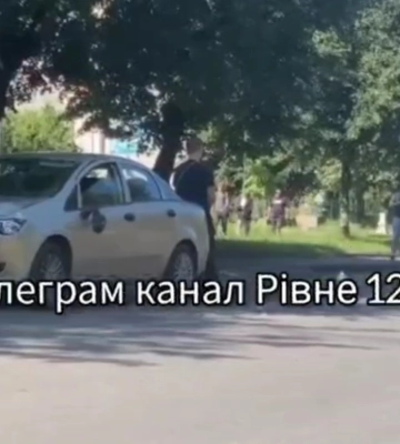 У Рівному на дорозі збили перехожу