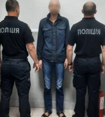 Поліція Закарпаття затримала шахрая, який ошукав жінку з Полтавщини на 115 тисяч гривень