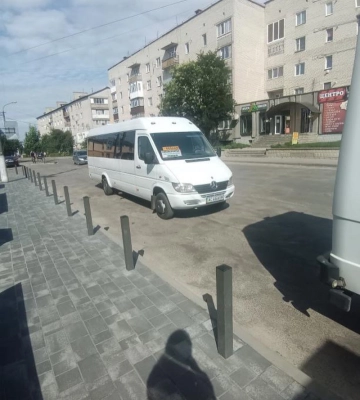 На Волині розшукують водія, який нашкодив на автозаправці