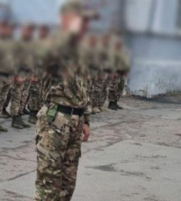 В Мелитополе “ополченцев” наградили медалями – но лица “спрятали” 